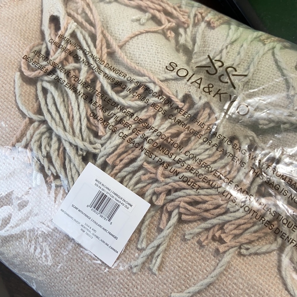 Soia & Kyo Women’s Woven Scarfigan with Fringe - Picture 3 of 3